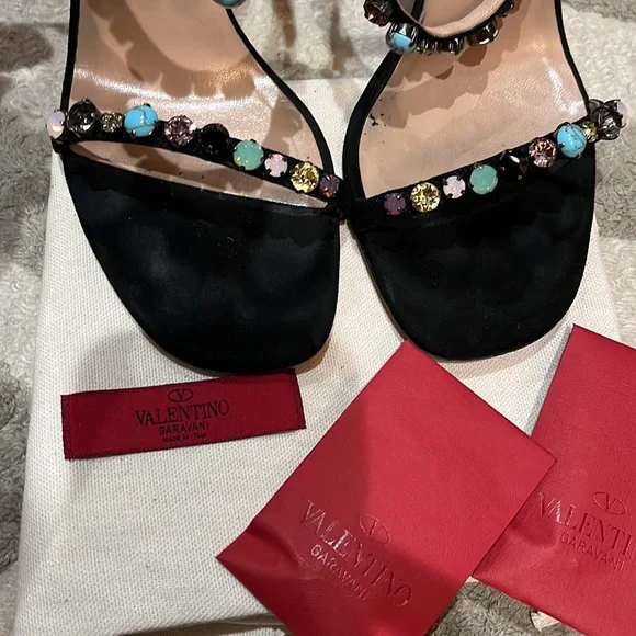 VALENTINO GARAVANI Rockstud Embellished Sandals - Picture 4 of 7